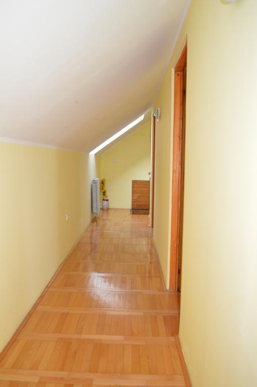 Pansion Lug Hotel Belgrado Quarto foto
